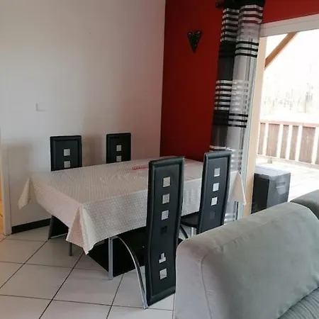 Casa de Férias Maison Entre Lacs Et Ocean